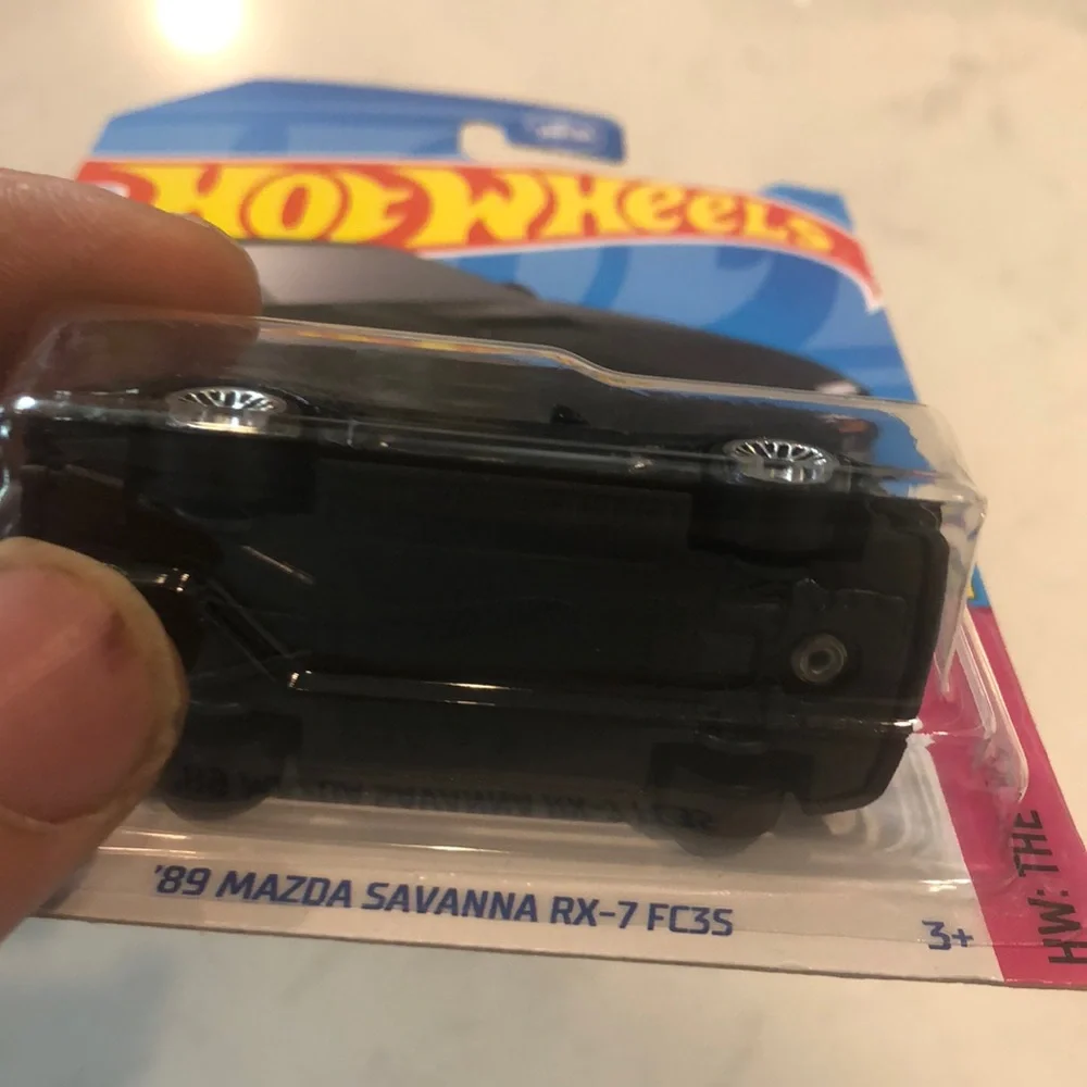 Black '89 Mazda Savanna RX-7 FC35
